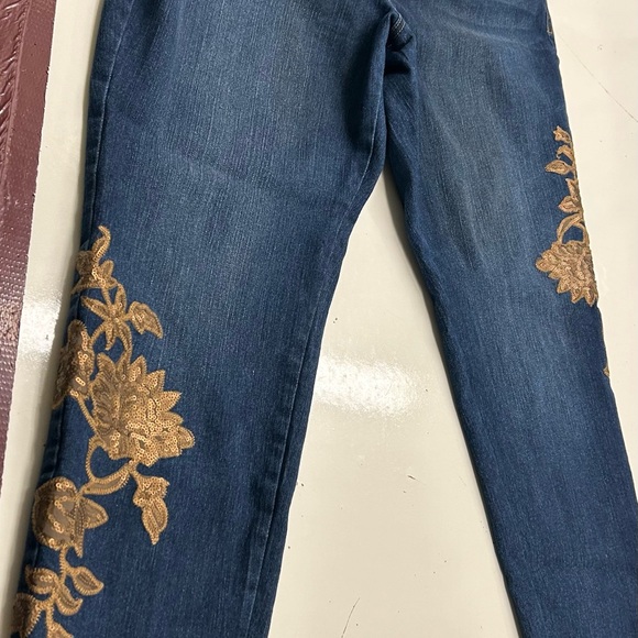 Style and Company, curvy skinny leg jeans size 14 sold at Macy’s for $49.50 - Picture 1 of 6